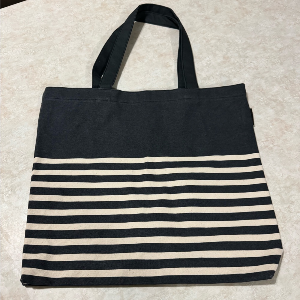 JCrew Navy / Cream tote NWT